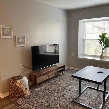 The Carolyn - 2 Bedroom Apt In Quilt Town, Usa Hamilton Extérieur photo