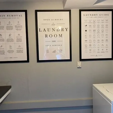 The Carolyn - 2 Bedroom Apt In Quilt Town, Usa Hamilton Extérieur photo