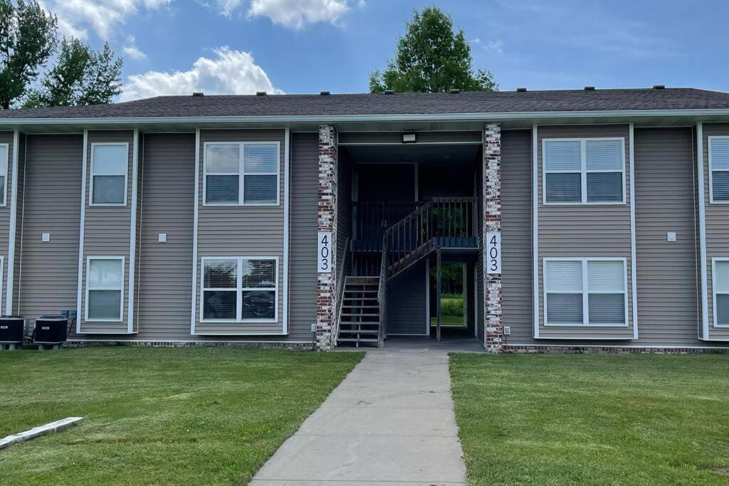 The Carolyn - 2 Bedroom In Quilt Town, Hamilton
